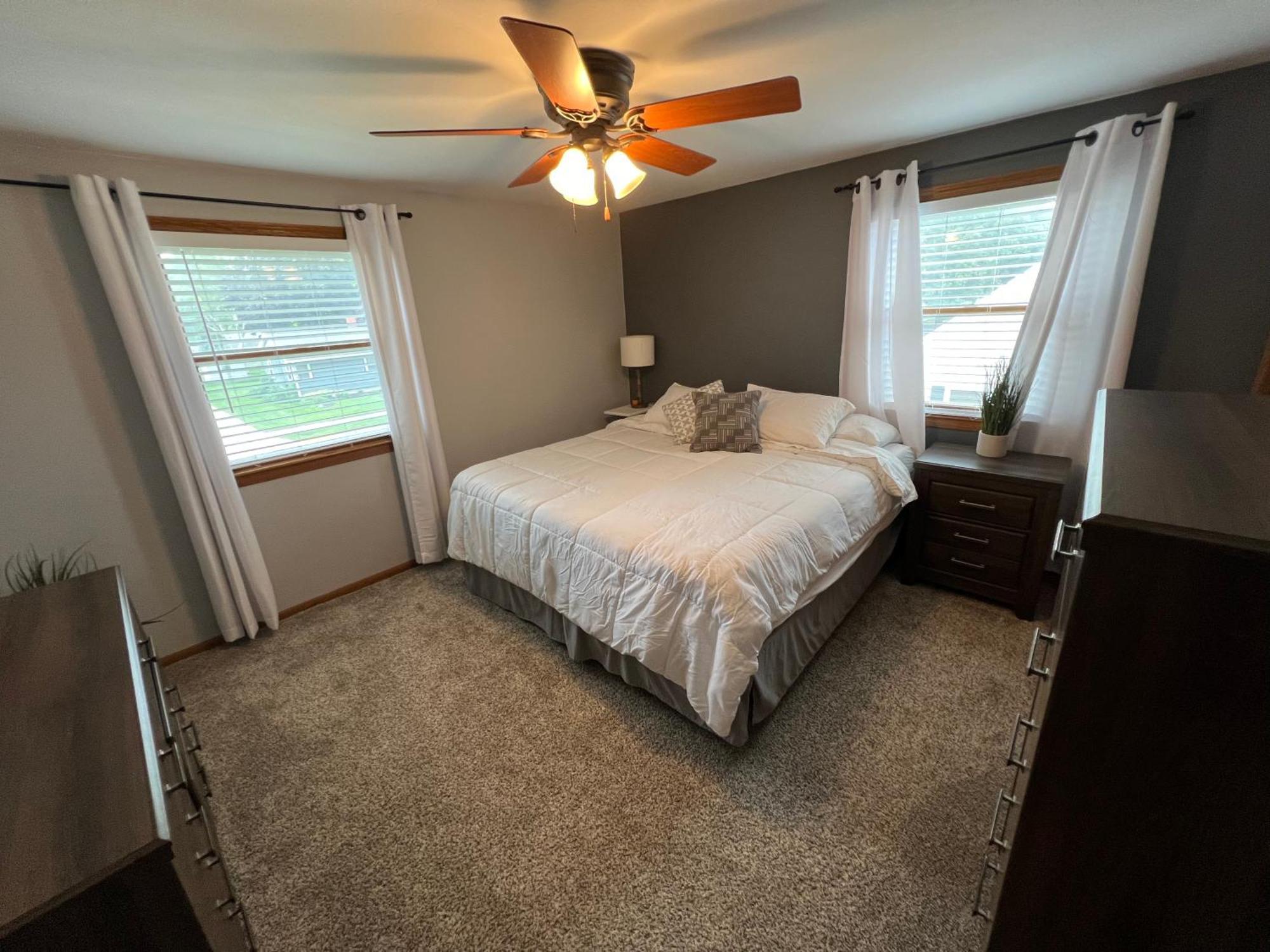 Curly'S Quarters Villa Green Bay Bagian luar foto
