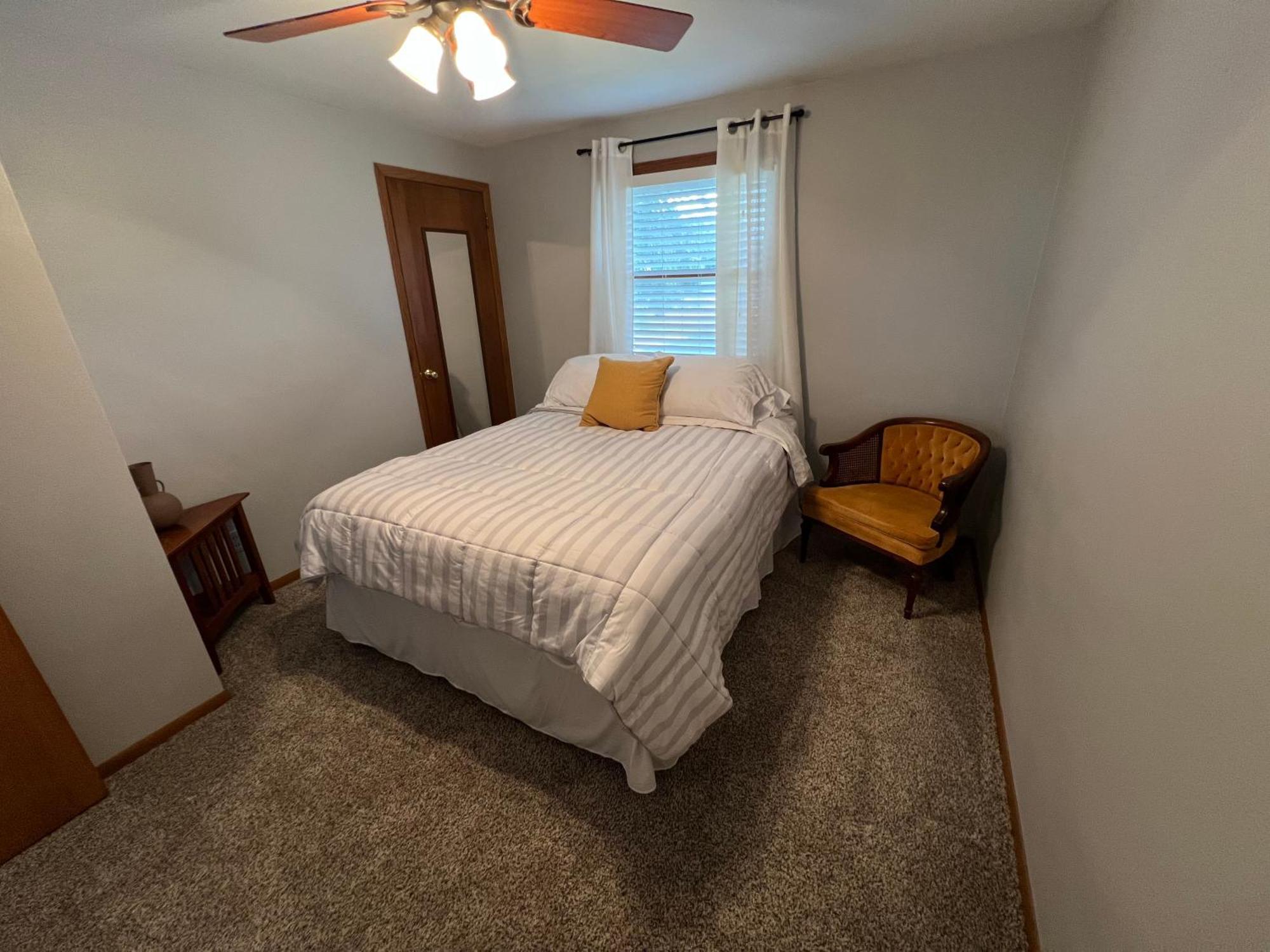Curly'S Quarters Villa Green Bay Bagian luar foto